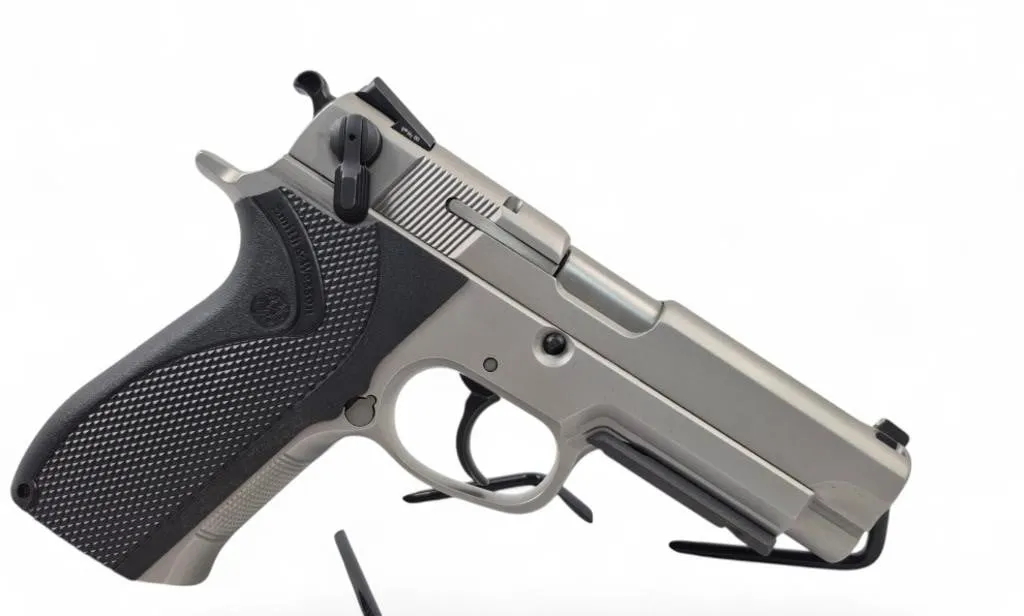 Smith & Wesson 5906TSW Pistol