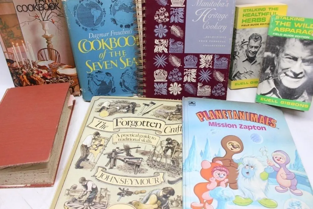 Vintage Cookbook & Book Lot, 8 Titles