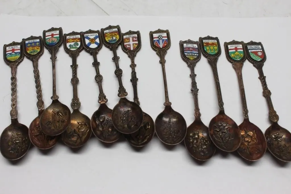 Canadian Provinces Enamel Souvenir Spoons (12)