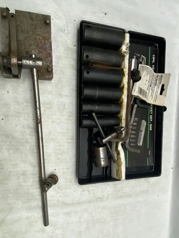11pc SAE Impact Socket Set with Extra Tools