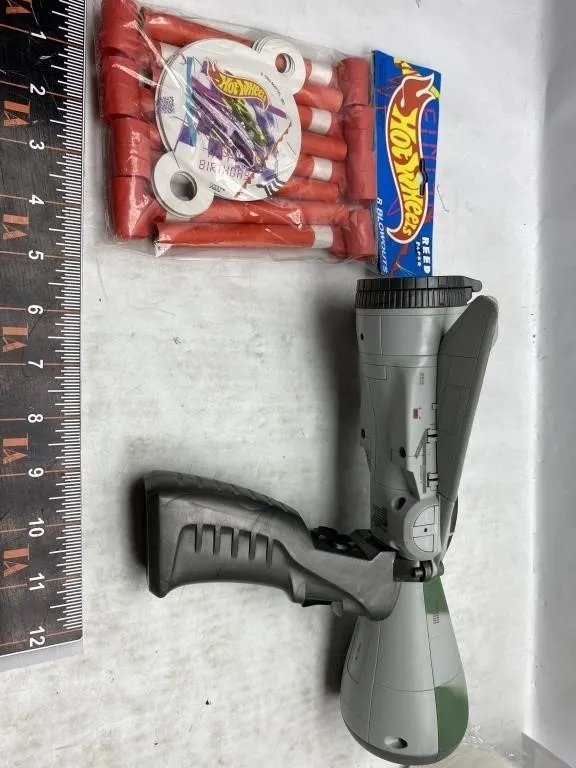 Hot Wheels Party Blowouts & Star Wars Blaster Toy