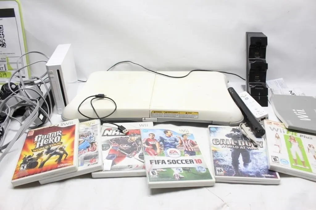 Nintendo Wii Console w/ Games, Fit Board &