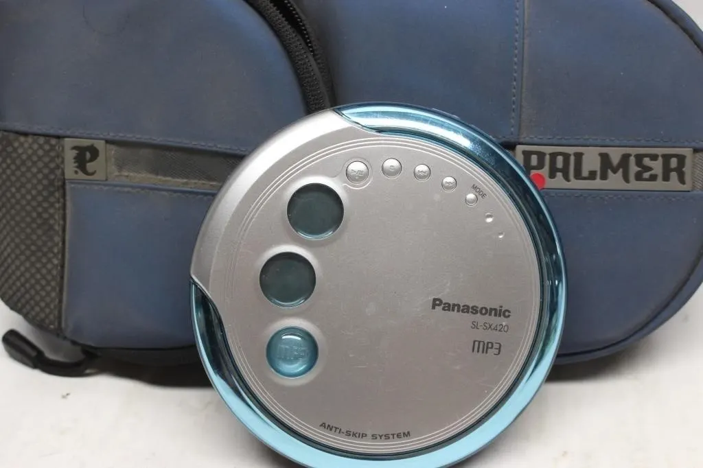 Panasonic SL-SX420 Portable CD Player w/ Case & 3