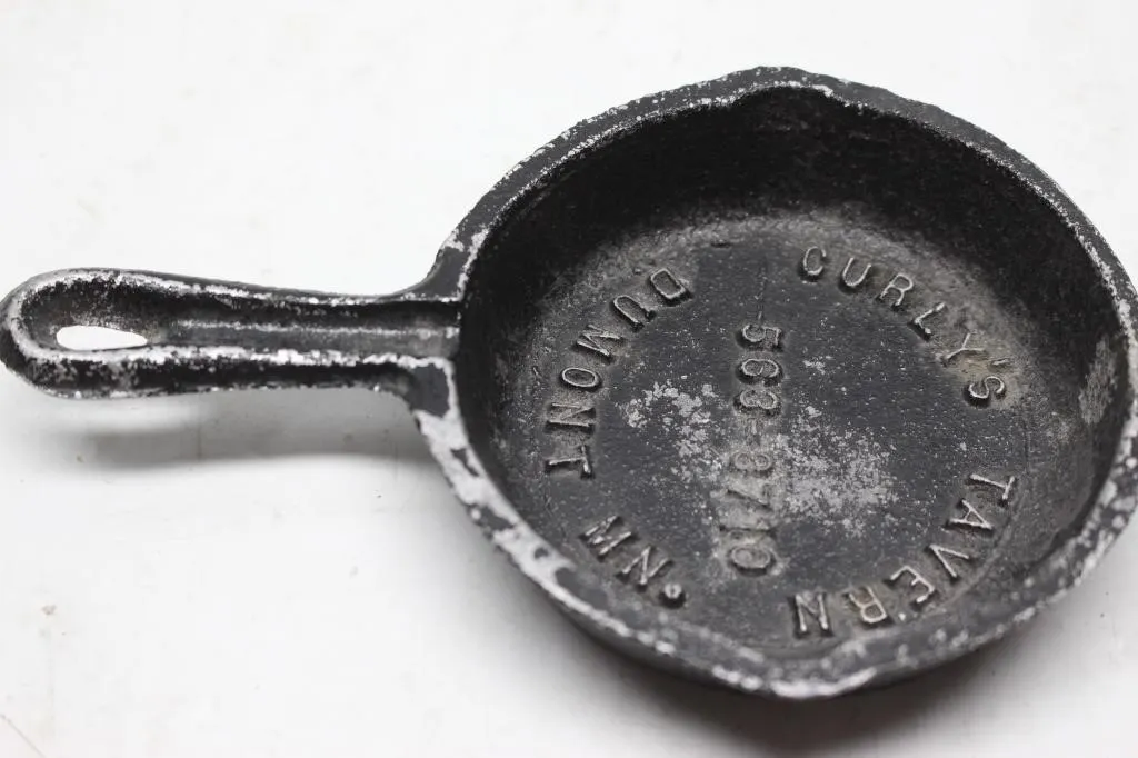 Curly's Tavern Dumont MN Miniature Cast Iron