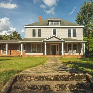 Investment Opportunity for Sale in the Town of Ta!