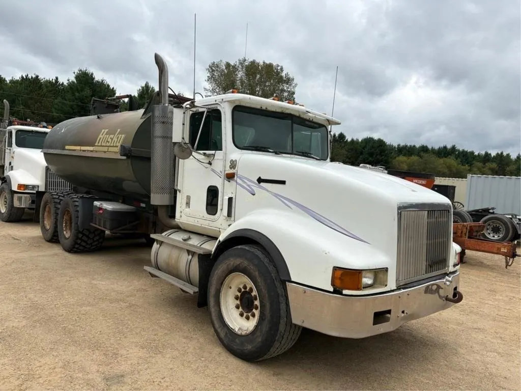 1996 International 9400 Manure Truck