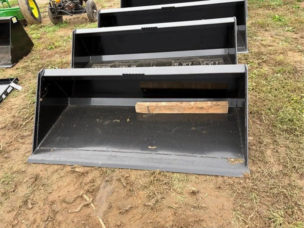 Swict 66" skidsteer bucket