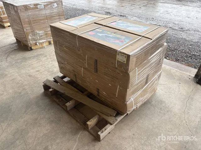 Quantity of (12) 2026 BYT FLOJK035 3.5 ton Floor Jack (Unused)
