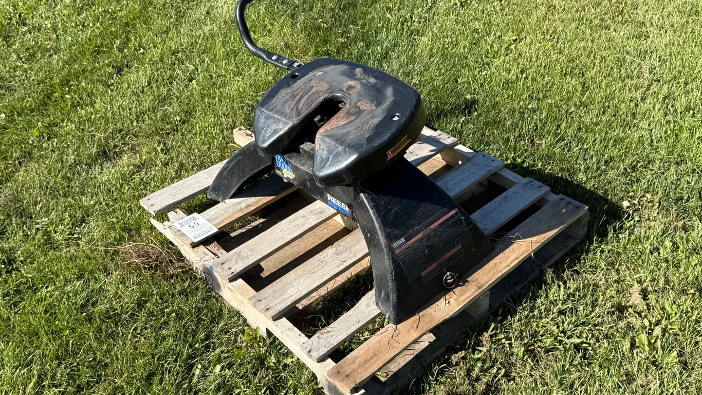Reese 18K Signature Series 5th Wheel Hitch