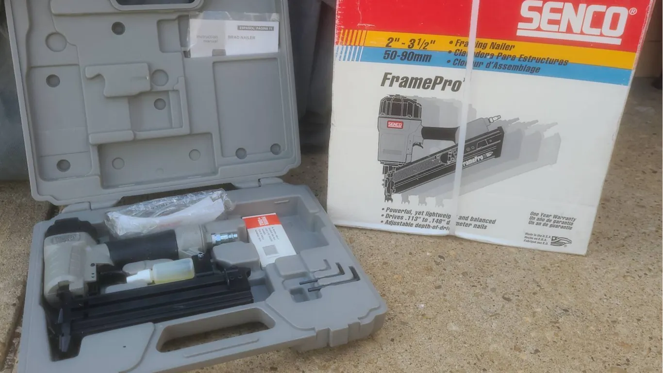 SENCO FramePro 600 Framing Nailer and Porter-Cable Brad Nailer Kit