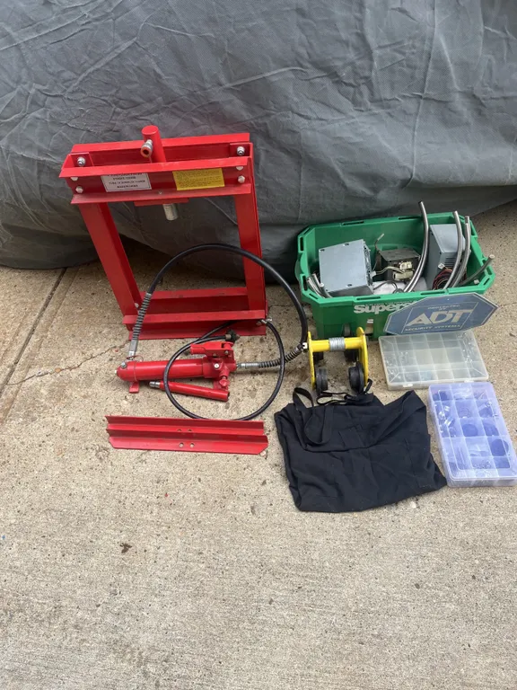 4 Ton Floor Press, Hardware, Trolley, Assorted Hardware
