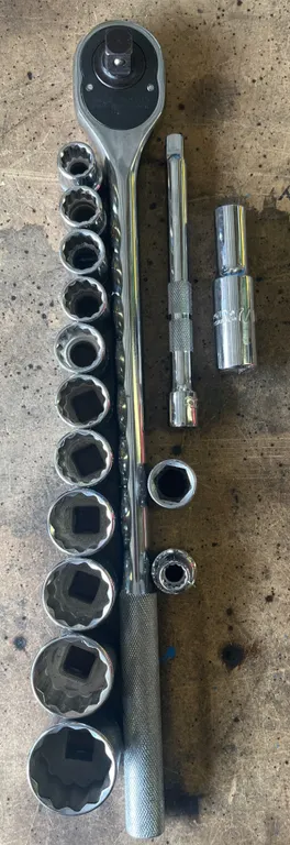 PROTO 1/2" Drive Ratchet, 15SAE Sockets with Extensions