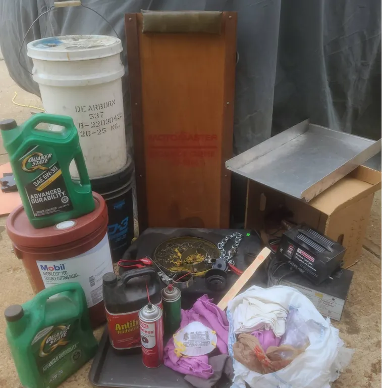 Mechanic's Garage: MotoMaster Creeper, Battery Chargers