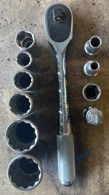 PROTO 5249P Ratchet - 8 Sockets and Universal Joint