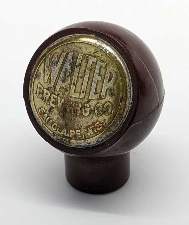 BALL TAP KNOB HANDLE WALTER BREWING EAU CLAIRE WISCONSIN BEER (NEW ART SPECIALTIES)