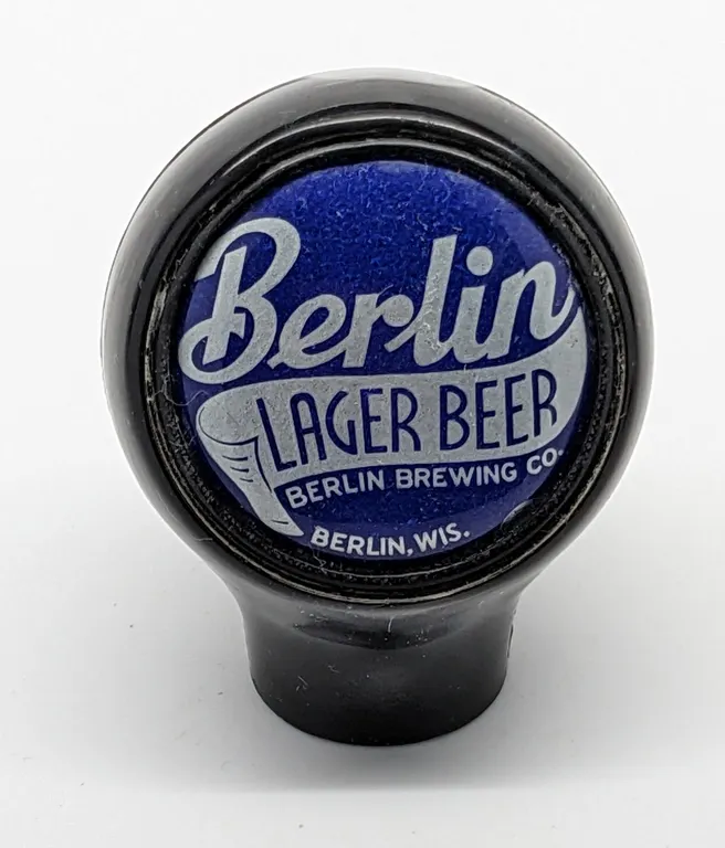 BALL TAP KNOB HANDLE BERLIN LAGER BEER WISCONSIN (BASTIAN BROS)