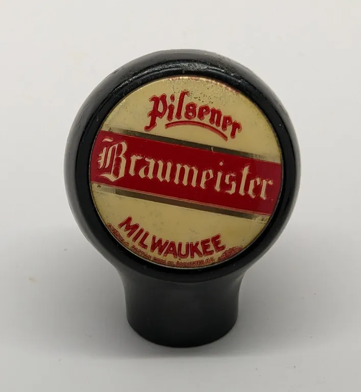 BALL TAP KNOB BRAUMEISTER PILSENER BEER MILWAUKEE WISCONSIN (BASTIAN BROS)