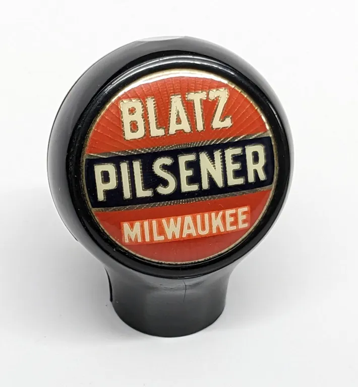 BALL TAP KNOB HANDLE BLATZ PILSENER BEER MILWAUKEE WISCONSIN (BASTIAN BROS)