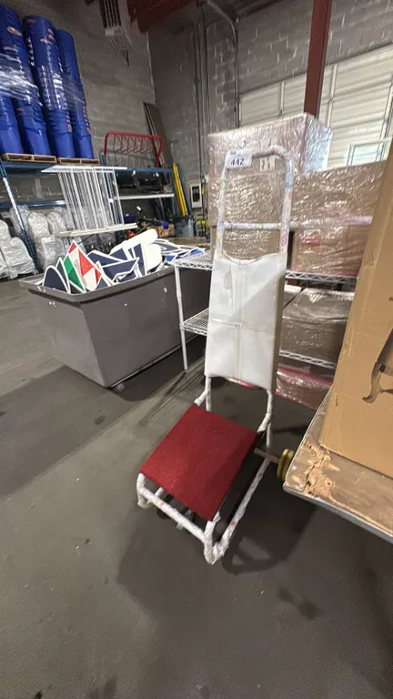 METAL MOBILE CHAIR DOLLY