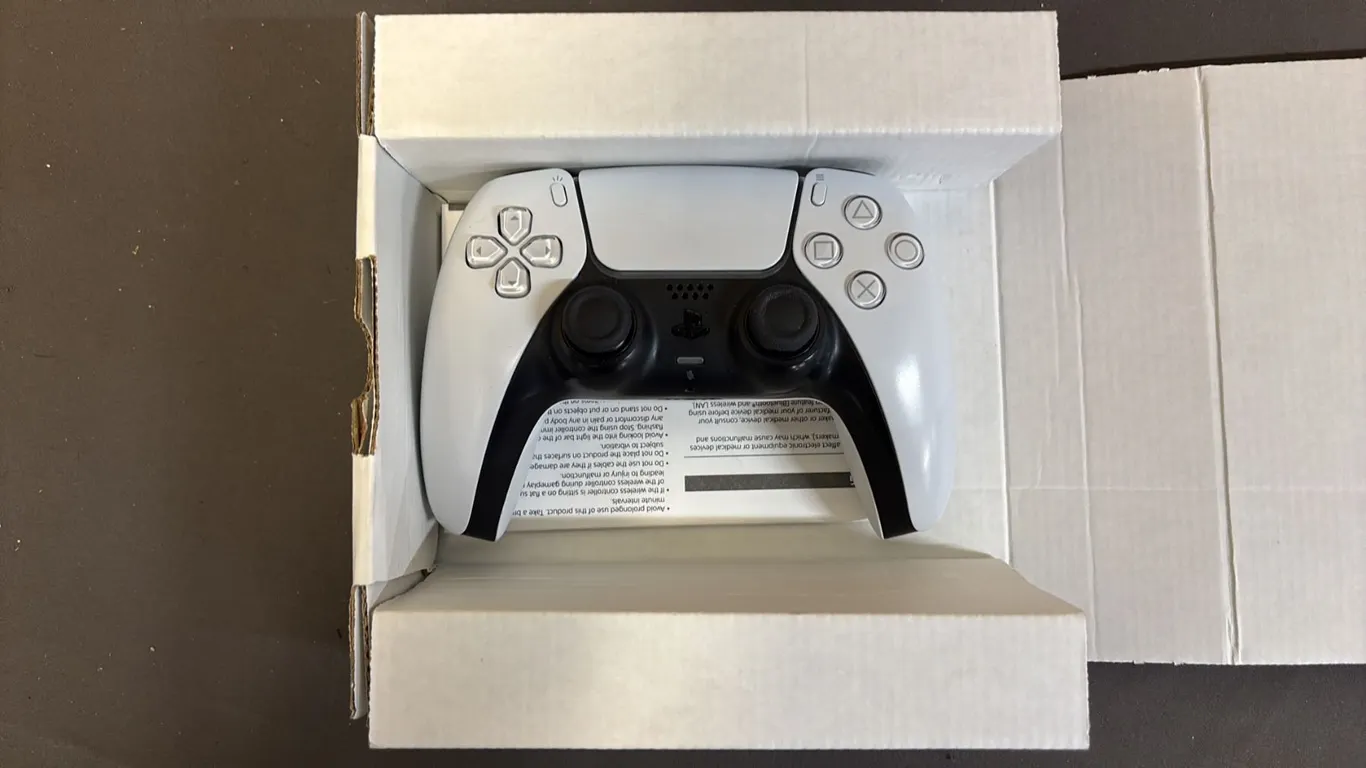 SONY CFI-ZCT1W FIRST GENERATION PLAYSTATION 5 DUALSENSE WIRELESS CONTROLLER *IN BOX/NO CHARGER*