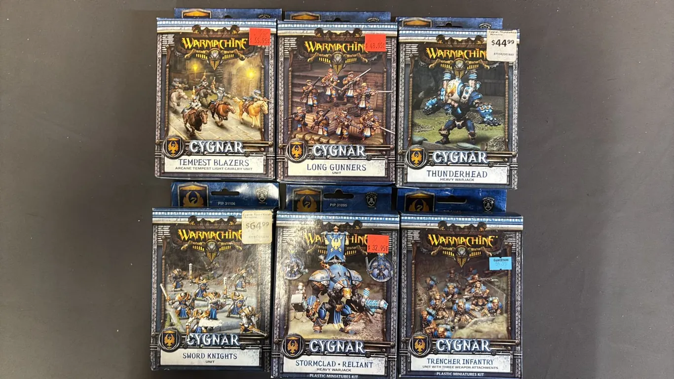 (6) ASSORTED WARMACHINE CYGNAR UNITS, HEAVY WARJACK & PLASTIC MINIATURES KITS