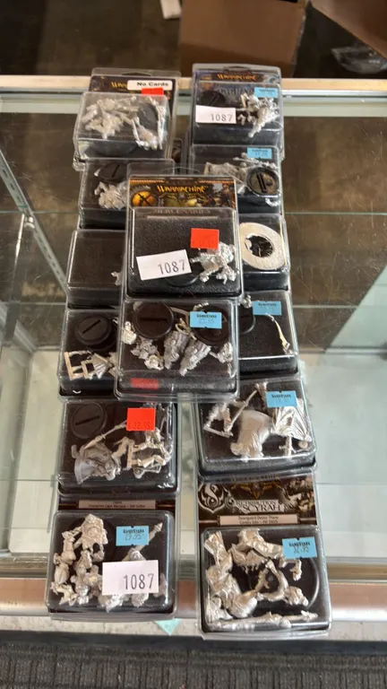 (14) ASSORTED WARMACHINE MINIATURES: CYGNAR, MERCENARIES & RETRIBUTION OF SCYRAH