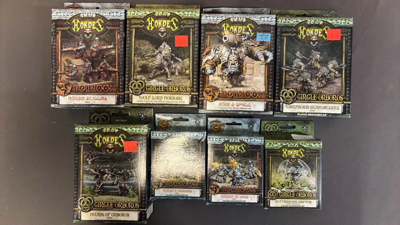 (8) ASSORTED HORDES PLASTIC MINIATURES KITS
