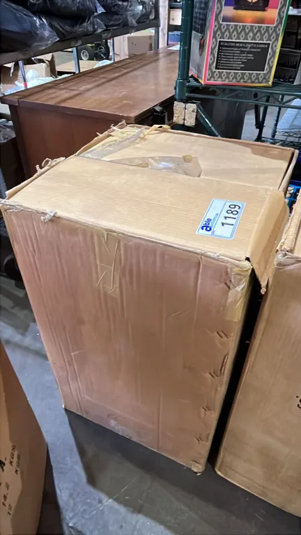 BOX OF VINTAGE VERSAVEND COUNTERTOP CANDY VENDING MACHINE