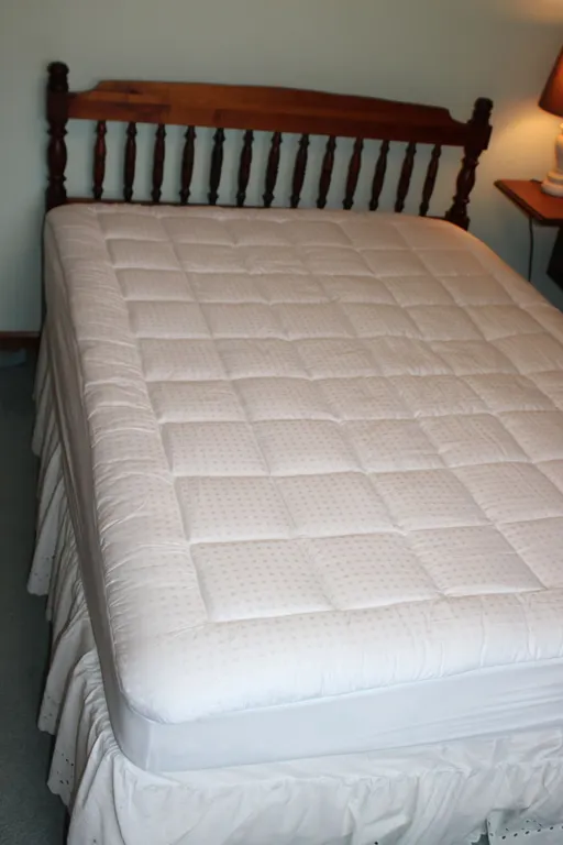 Full Size Bed