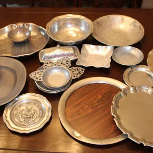 Metal Serving Pieces