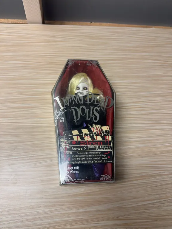 Living Dead Dolls Siren 2000 sealed