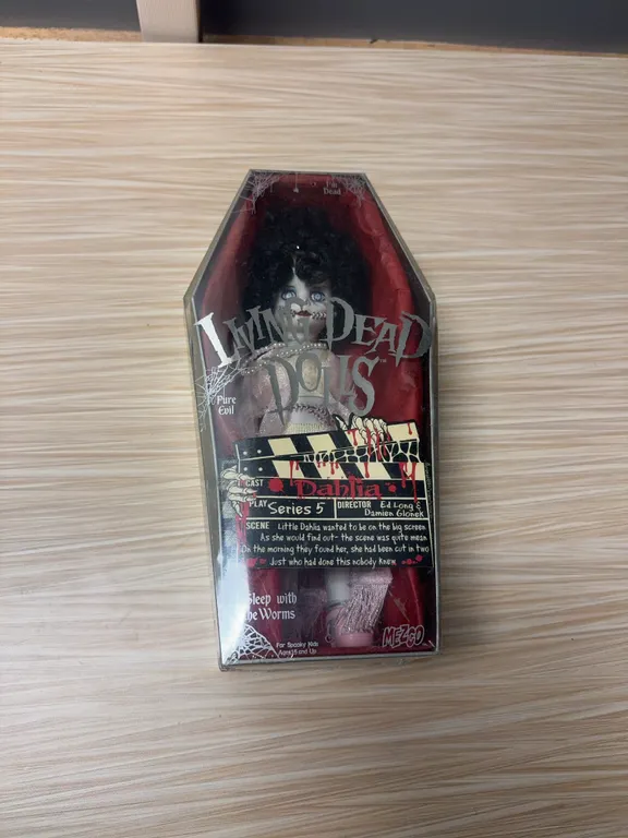 Living Dead Dolls Dahlia 2000 Sealed