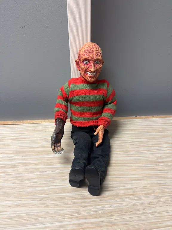 1989 Freddy Doll