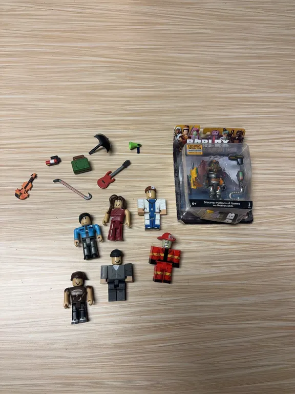 Roblox Figures and accessories