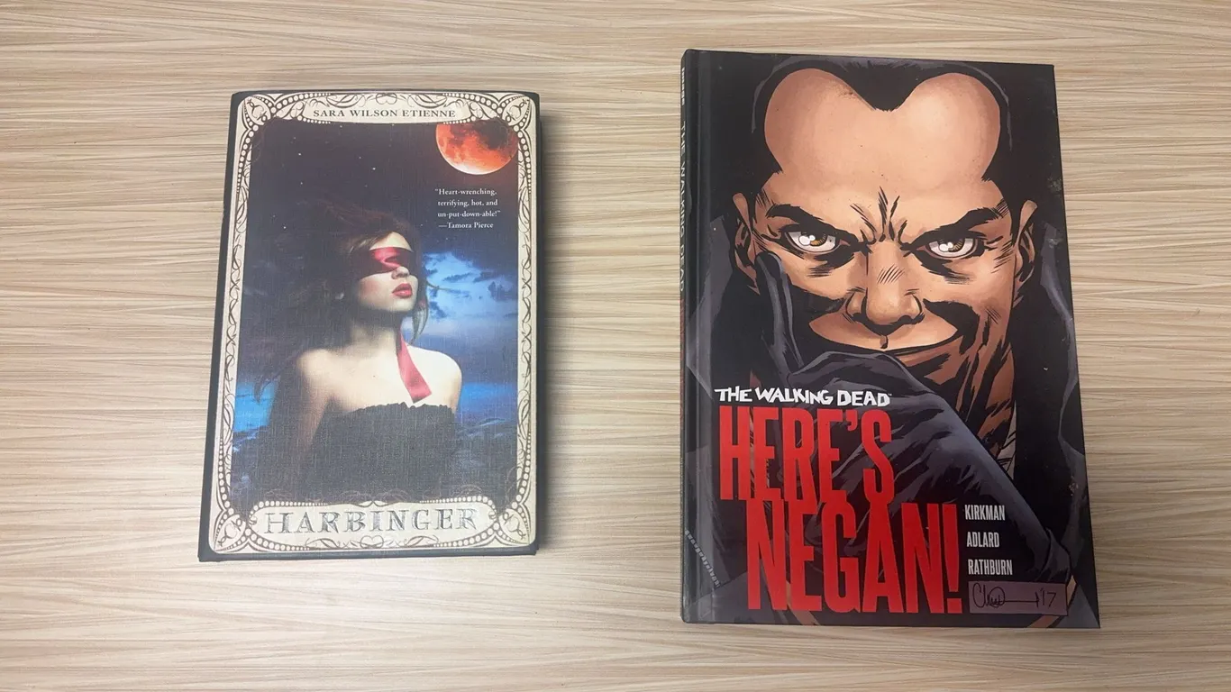 Harbinger / The Walking Dead Here’s Negan! books