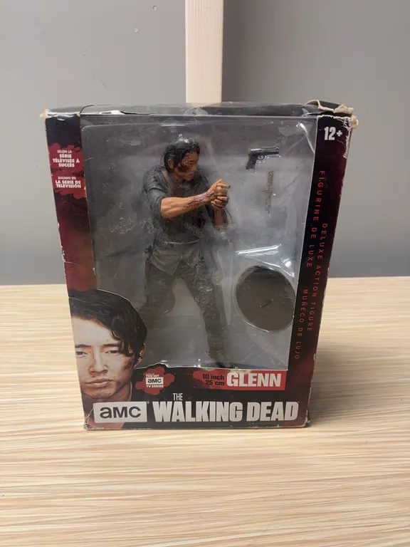 The Walking Dead Glenn 10in Figure