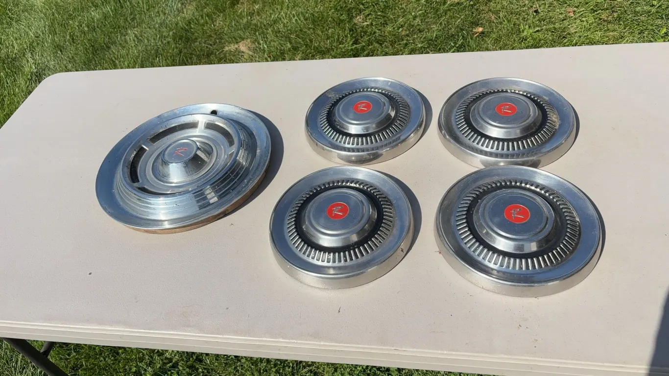 Set a Four Rambler Hubcaps +1
