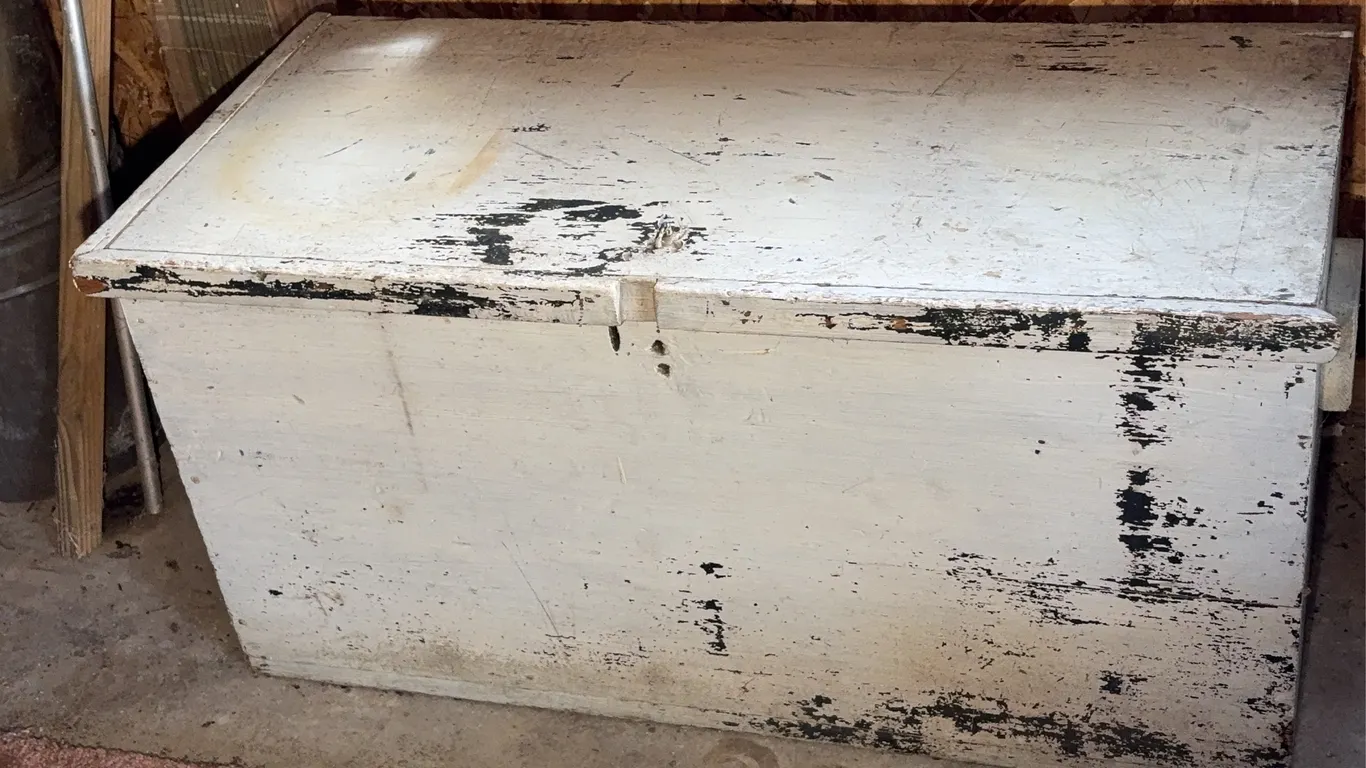 Wood Trunk and Contents