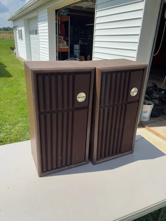 Pair of Juliette S172 Speakers