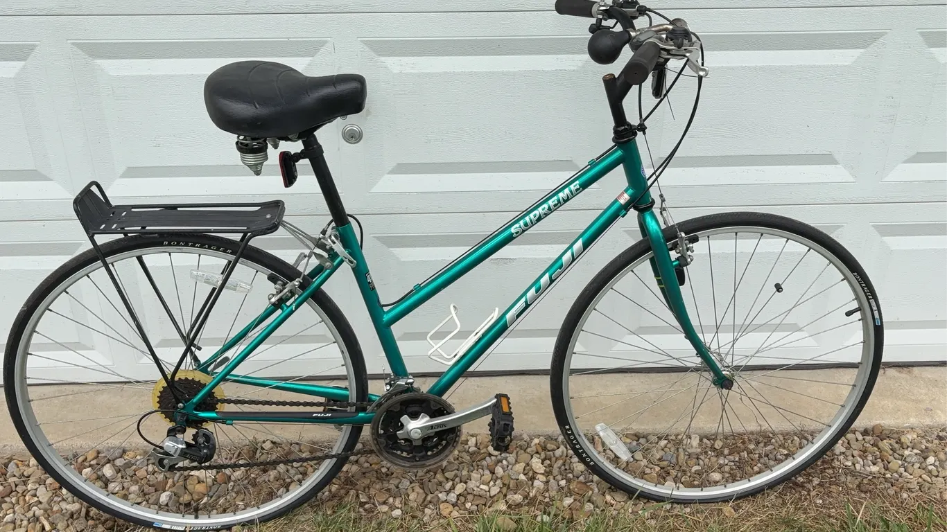 Fuji Supreme Ladies, Bike