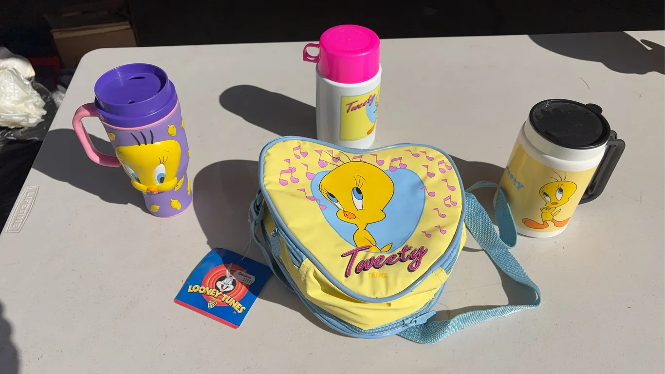 Tweety Bird Lunch Box and Thermoses