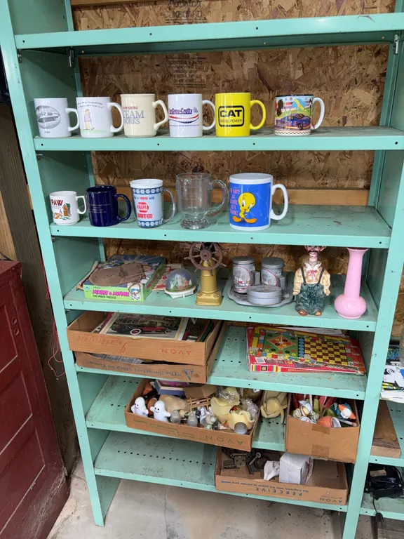 Contents on Shelves