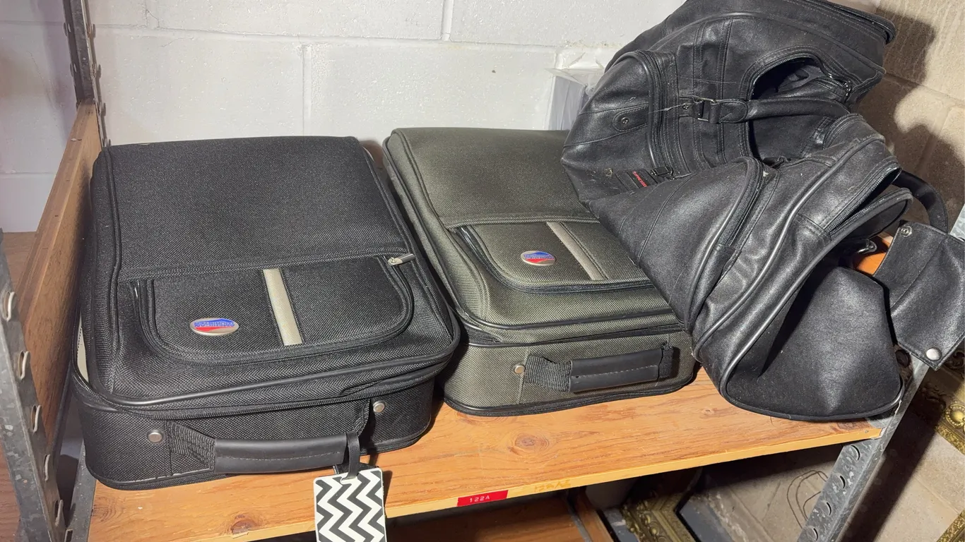 Luggage Pieces