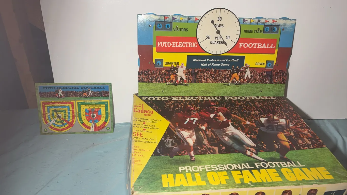 Foto-Electric Football by Cadaco