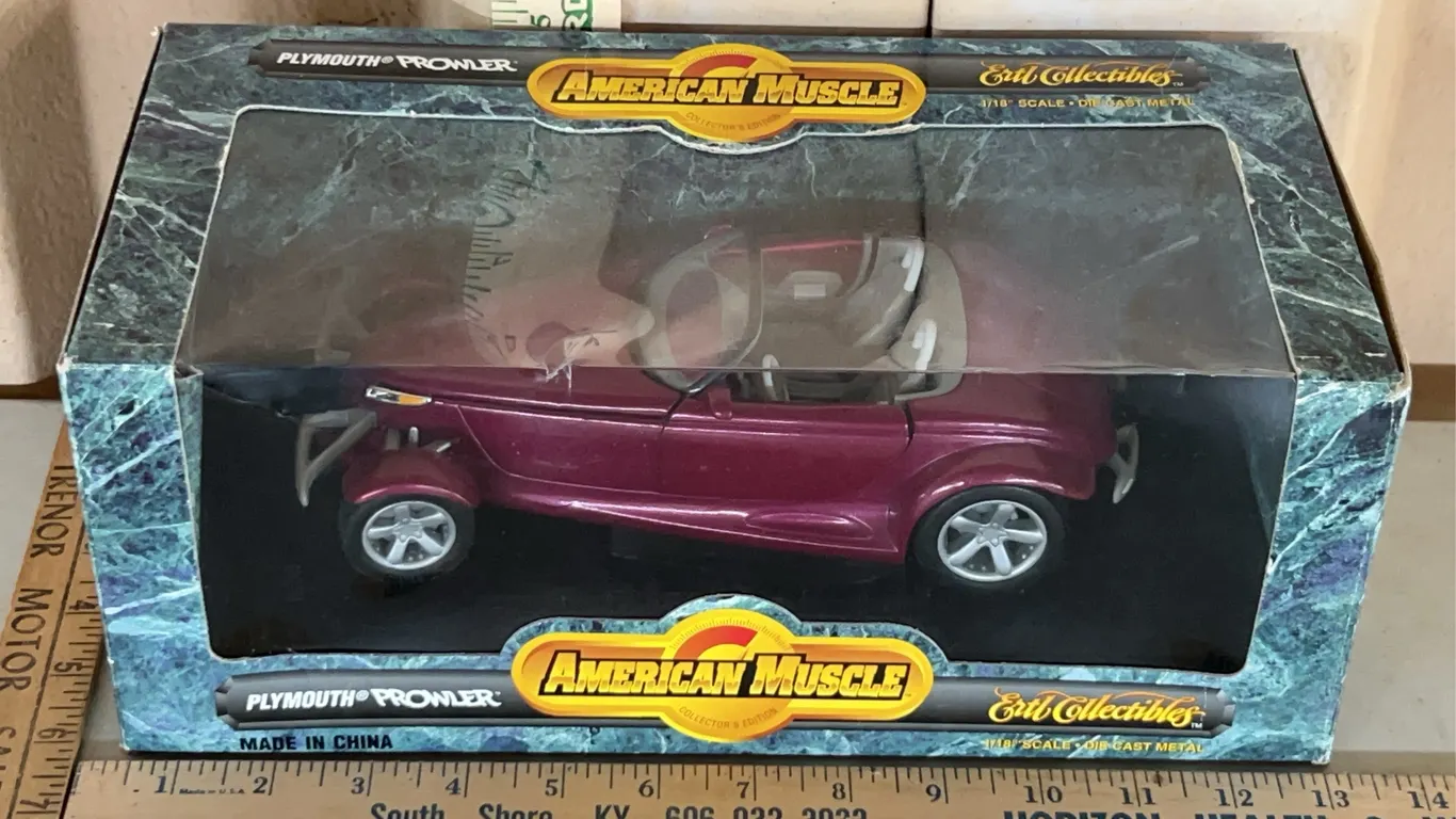 1996 Ertl Collectibles American Muscle Plymouth Prowler 1:18 Scale Diecast Car