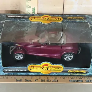 1996 Ertl Collectibles American Muscle Plymouth Prowler 1:18 Scale Diecast Car
