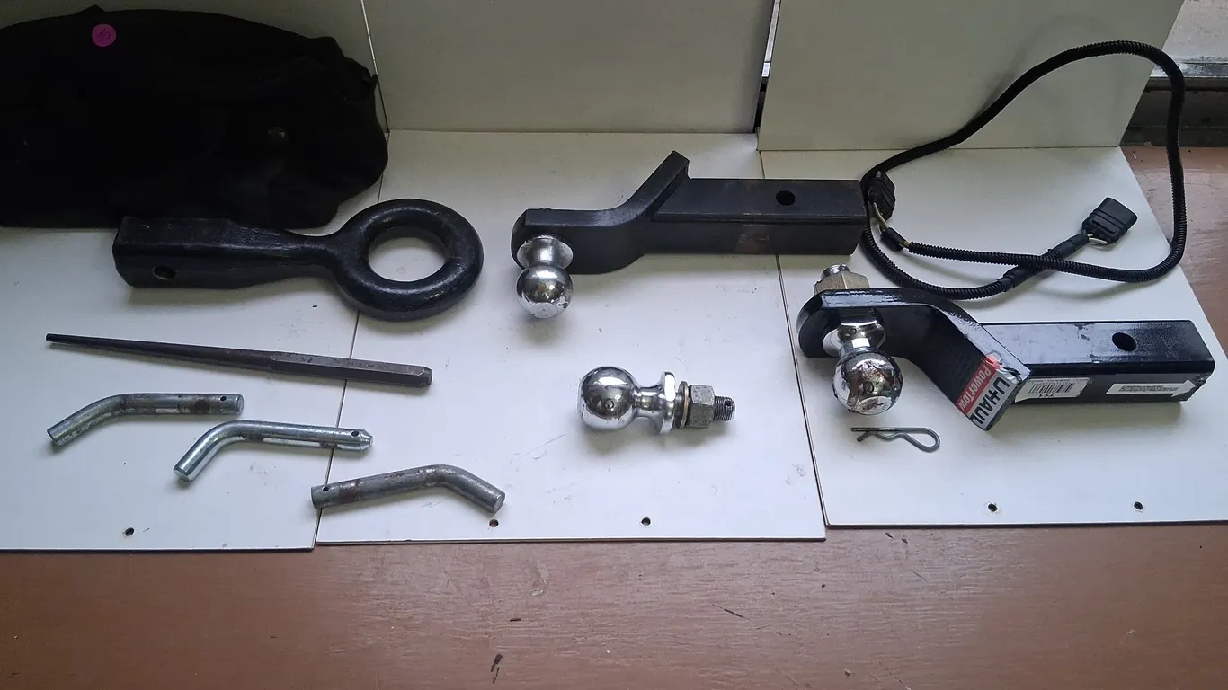 Trailer Hitch Set