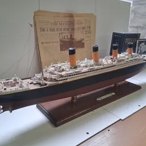 Titanic Model