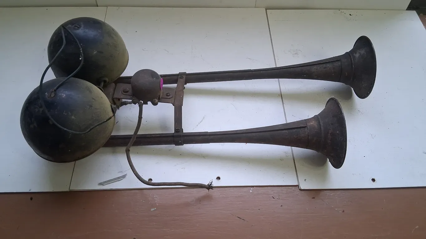 Antique Horn