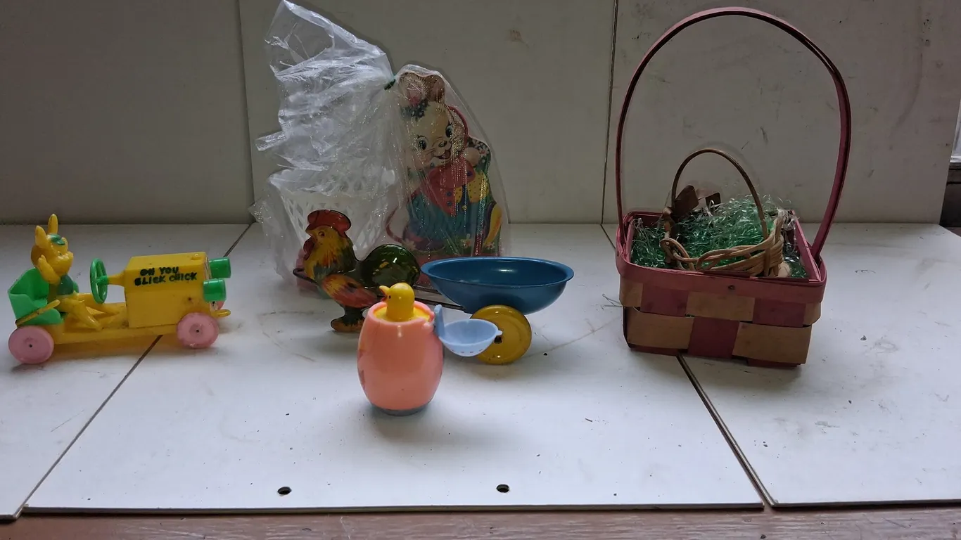 Vintage Easter Decor